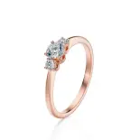 Pierścionek z różowego złota z diamentami AJPZ_099